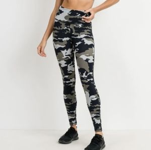 Mono B Exclusive Jungle Camo Print / Camo Leggings